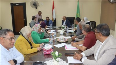 محافظ القليوبية يواصل سلسلة لقاءاته بالمواطنين بشبين القناطر 