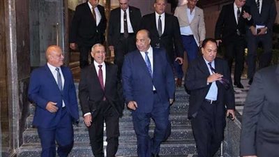 محافظ الإسكندرية.. عروس البحر المتوسط لها نصيب كبير من تطوير قطاع النقل البحرى 