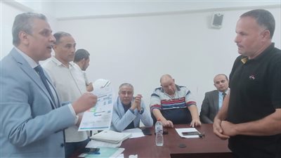 تسليم 10 نماذج تصالح للمواطنين بمركز أبو المطامير  