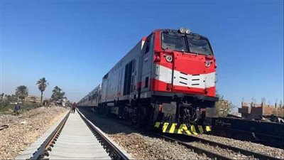 مصرع صاحب شركة أسفل عجلات قطار بجرجا