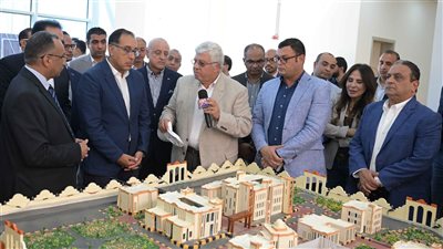 رئيس الوزراء يتفقد جامعة طيبة التكنولوجية