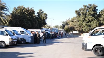 لجنة لدراسة إمداد قنا بخدمات النقل العام الجماعي  