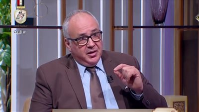 استشاري حالات حرجة يكشف سبب الموت المفاجئ للرياضيين.. فيديو 