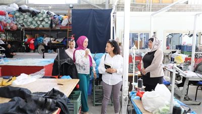 نائب محافظ البحر الأحمر تتفقد مجمع الصناعات بمدينة الغردقة