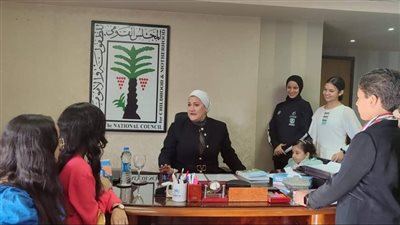 رئيسة المجلس القومي للطفولة تكرم المشاركين في احتفال مبادرة 