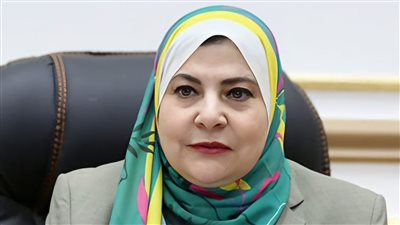 حصول كلية الآداب جامعة القاهرة على شهادة الأيزو 