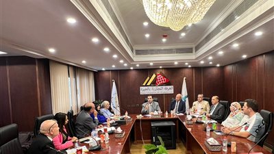 غرفة الجيزة التجارية تناقش سبل التخلص من الأدوية منتهية الصلاحية 