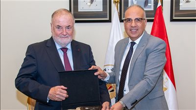  وزير الري يلتقى رئيس المجلس العالمي للمياه