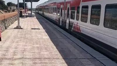 الرئيس السيسي يفتتح خط سكة حديد كفر داوود السادات| صور