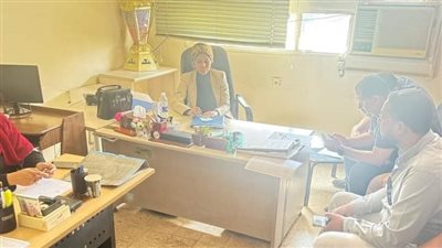 وكيل صحة قنا تبحث تشغيل وحدات التطوير 