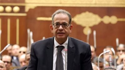 رئيس برلمانية الوفد: اشتراط موافقة المجالس المحليه وإقرار الرسوم يعرض القانون لعوار دستوري