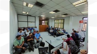 وزارة العمل تنظم ندوة 