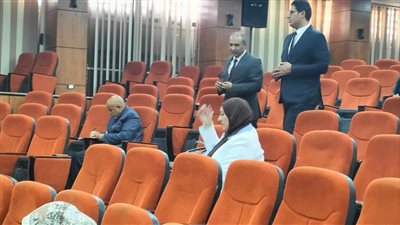 نائب محافظ الدقهلية يتابع لجنة امتحان اختيار رؤساء القرى