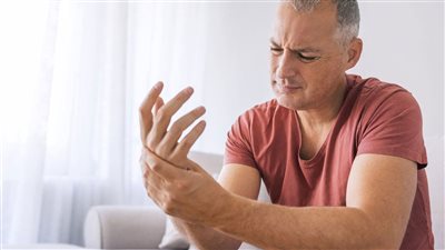 علاج آلام المفاصل بالتقنيات الحديثة.. خيارات فعالة لتحسين الصحة