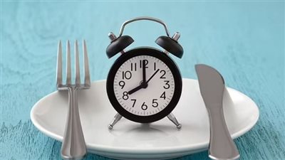 دراسة تكشف .. الصيام المتقطع لايطيل العمر