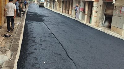 انتهاء الرصف بشارعي فاروق عدس وعادل الرفاعي بحي أول المحلة