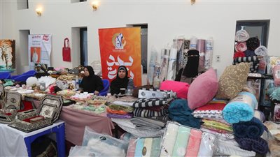  قومي المرأة بكفر الشيخ يدعو المواطنين للتسوق من معرض الصناعات الحرفية