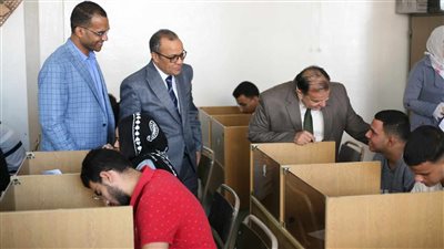 تطوير مركز اللغات والترجمة بجامعة جنوب الوادي 