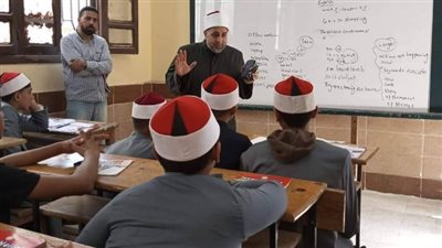 الجنيدي يتابع انتظام الدراسة بمعاهد أولاد صقر 