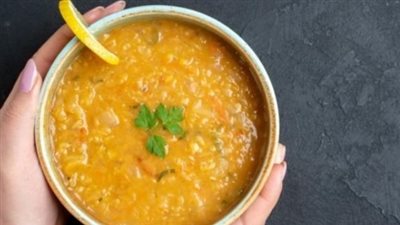 طريقة عمل حساء العدس والكينوا لمرضى سرطان الثدي