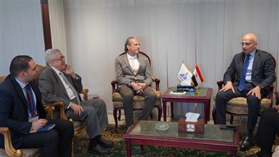 رئيس جامعة عين شمس يستقبل وفدًا من جامعة TH Koeln الألمانية