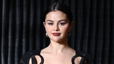 سيلينا جوميز تتألق في جلسة تصوير لفيلمها الجديد 