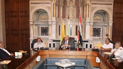 بحوث الصحراء وشركة داسكو يبحثان سبل التعاون في مجال حفر آبار المياه الجوفية