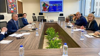 رئيس اقتصادية قناة السويس يستقبل وفد البنك الأوروبي لمناقشة أوجه التعاون 