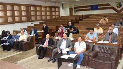 صور ..إجتماع مجلس إدارة المناطق الصناعية بالبحيرة  