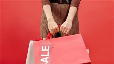 مواسم التخفيضات: متى وأين تحصل على أكبر الخصومات؟ 