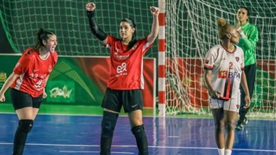 سيدات الأهلي يتأهلن لنصف نهائي بطولة أفريقيا لليد 