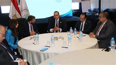 الرعاية الصحية ورئيس شركة مايكروسوفت يبحثان التعاون المشترك 