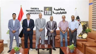 طيبة التكنولوجية وبريد الأقصر يبحثان سبل التعاون المشترك لخدمة الطلاب والموظفين