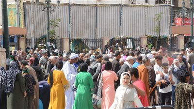 محافظ الغربية يزور المسجد الأحمدى ويطمئن على توافر سبل الراحة للمواطنين