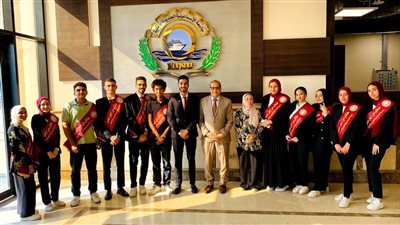  رئيس جامعة الإسماعيلية الجديدة الأهلية يستقبل أسرة 