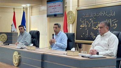 محافظ السويس يناقش المشاكل التي تواجه جامعة الجلالة