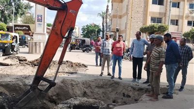 رئيس مركز الزرقا بدمياط يتابع أعمال التصالح في مخالفات البناء