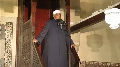 خطيب الجمعة بالأزهر يوضح الحكمة من تأخير الإسلام تحريم الخمر 