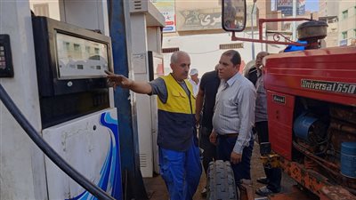 رئيس مركز اجا بالدقهلية يتفقد محطات الوقود ومواقف السيارات