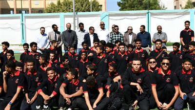 وزير الرياضة يتفقد مركز شباب الغردقة