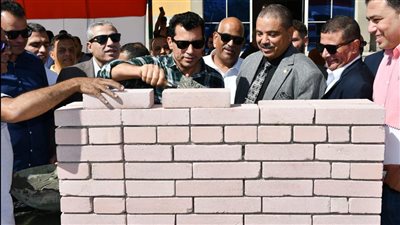 وزير الرياضة يضع حجر الأساس للمدرسة الرياضية الدولية بالمركز الدولي للتنمية الرياضية بالغردقة