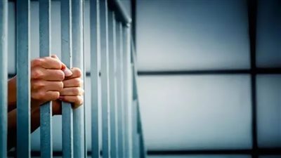 السجن 3 سنوات لمتهمين اعتديا على شخص بعد صلاة العشاء
