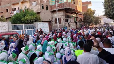 مسيرة حاشدة لحفظة القرآن الكريم في بني مزار بالمنيا