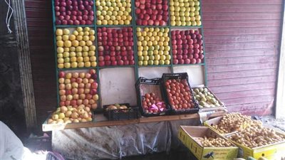 الطماطم ب 20 والبطاطس 25 جنيه.. اسعار الخضراوات والفاكهة بقنا اليوم