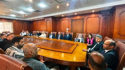 رئيس البورصة يدعو مجلس إدارة الغرفة التجارية للاستفادة من سوق الاسهم