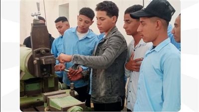 وزارة العمل تبدأ برامج تدريب مجانية على مهنة خراطة المعادن بالوادي الجديد