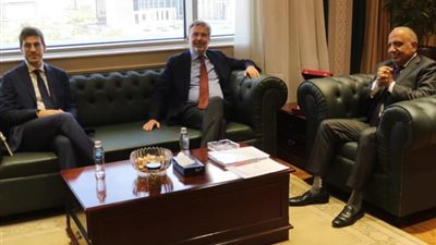 وزير الكهرباء يستقبل سفير إيطاليا بالقاهرة لتعزيز فرص التعاون 