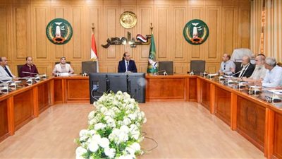 المنوفية تناقش موقف المشروعات المتعثرة بقطاعي مياه الشرب والصرف الصحى 