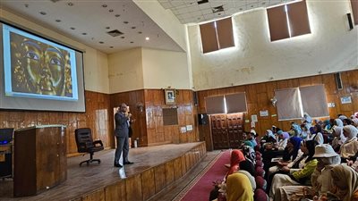 جامعة الفيوم تنظم دورة تدريبية في مجال Graphic Design 