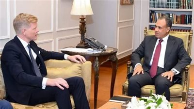 وزير الخارجية يستقبل المبعوث الأممي لليمن.. تفاصيل